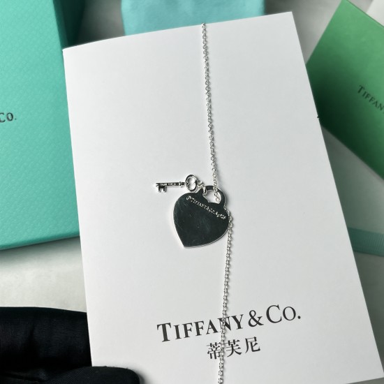 Tiffany & Co.Silver Love key Necklace For Women Pendant Jewellery Tiffany & Co.Silver Love key Necklace For Women Pendant Jewellery