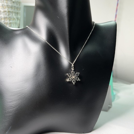 Tiffany & Co.Silver Snowflake Hollow Necklace For Women Jewellery Tiffany & Co.Silver Snowflake Hollow Necklace For Women Jewellery