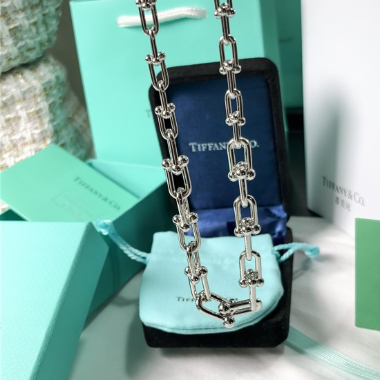 Tiffany & Co.Silver U-shaped Horseshoe Interlocking Clavicle Necklace For Women And Men Pendant Jewellery Tiffany & Co.Silver U-shaped Horseshoe Interlocking Clavicle Necklace For Women And Men Pendant Jewellery